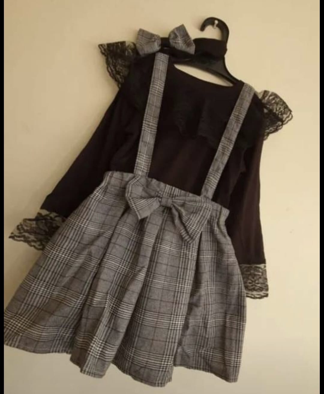 3 piece set skirt shirt head band